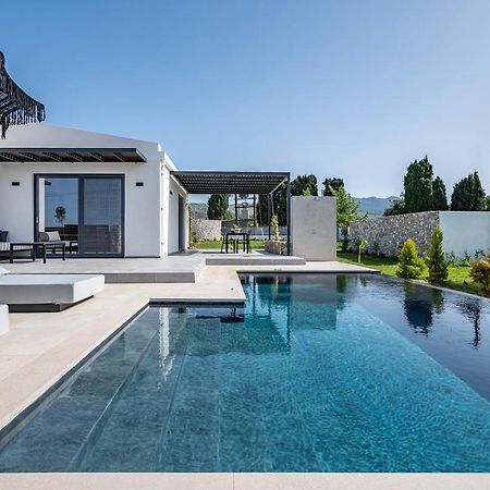 Campo Premium Stay Private Pool Villas คอสทาวน์ ภายนอก รูปภาพ