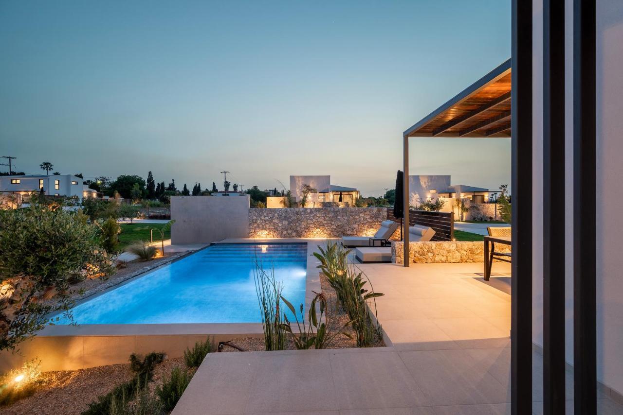 Campo Premium Stay Private Pool Villas คอสทาวน์ ภายนอก รูปภาพ
