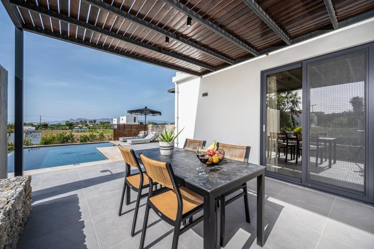 Campo Premium Stay Private Pool Villas คอสทาวน์ ภายนอก รูปภาพ