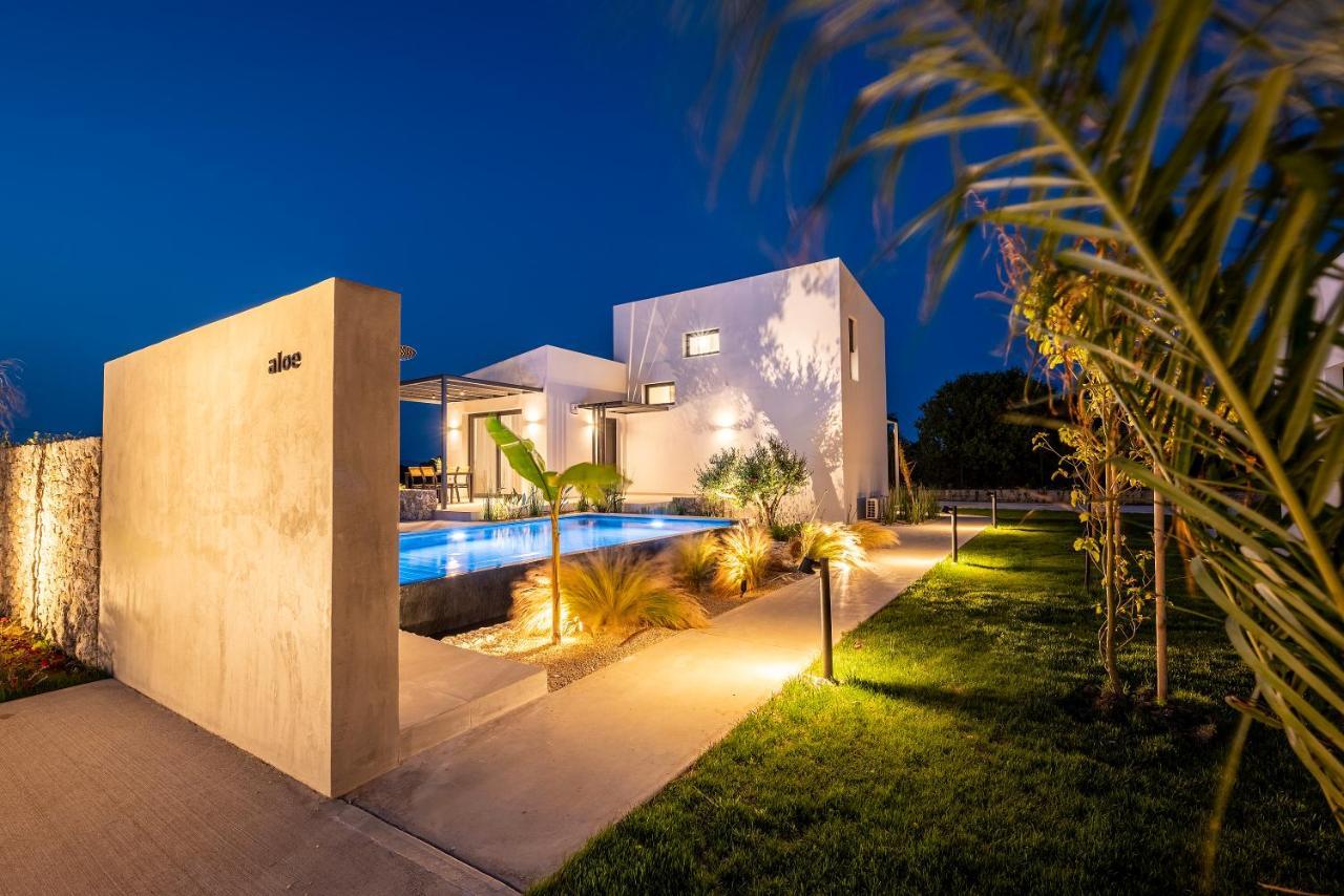 Campo Premium Stay Private Pool Villas คอสทาวน์ ภายนอก รูปภาพ