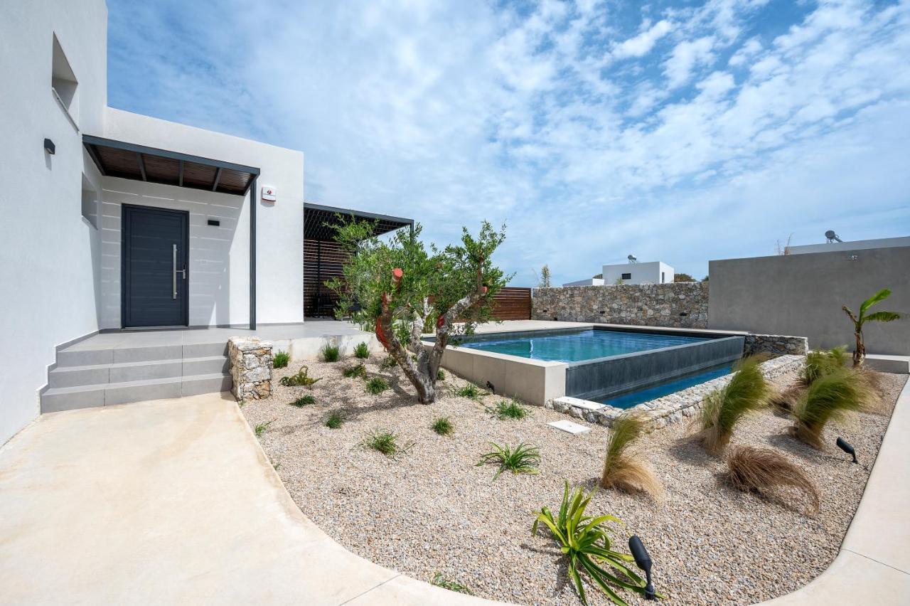 Campo Premium Stay Private Pool Villas คอสทาวน์ ภายนอก รูปภาพ