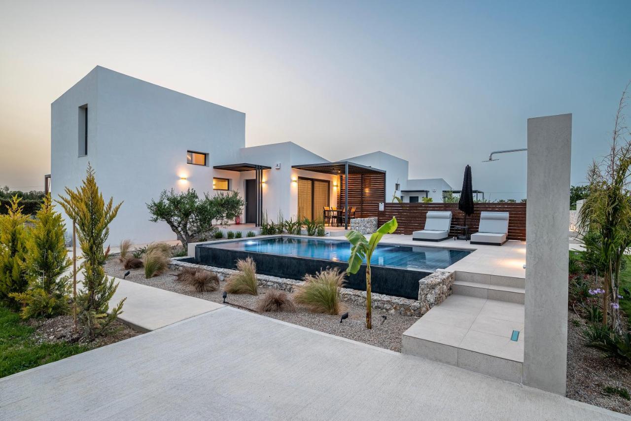 Campo Premium Stay Private Pool Villas คอสทาวน์ ภายนอก รูปภาพ